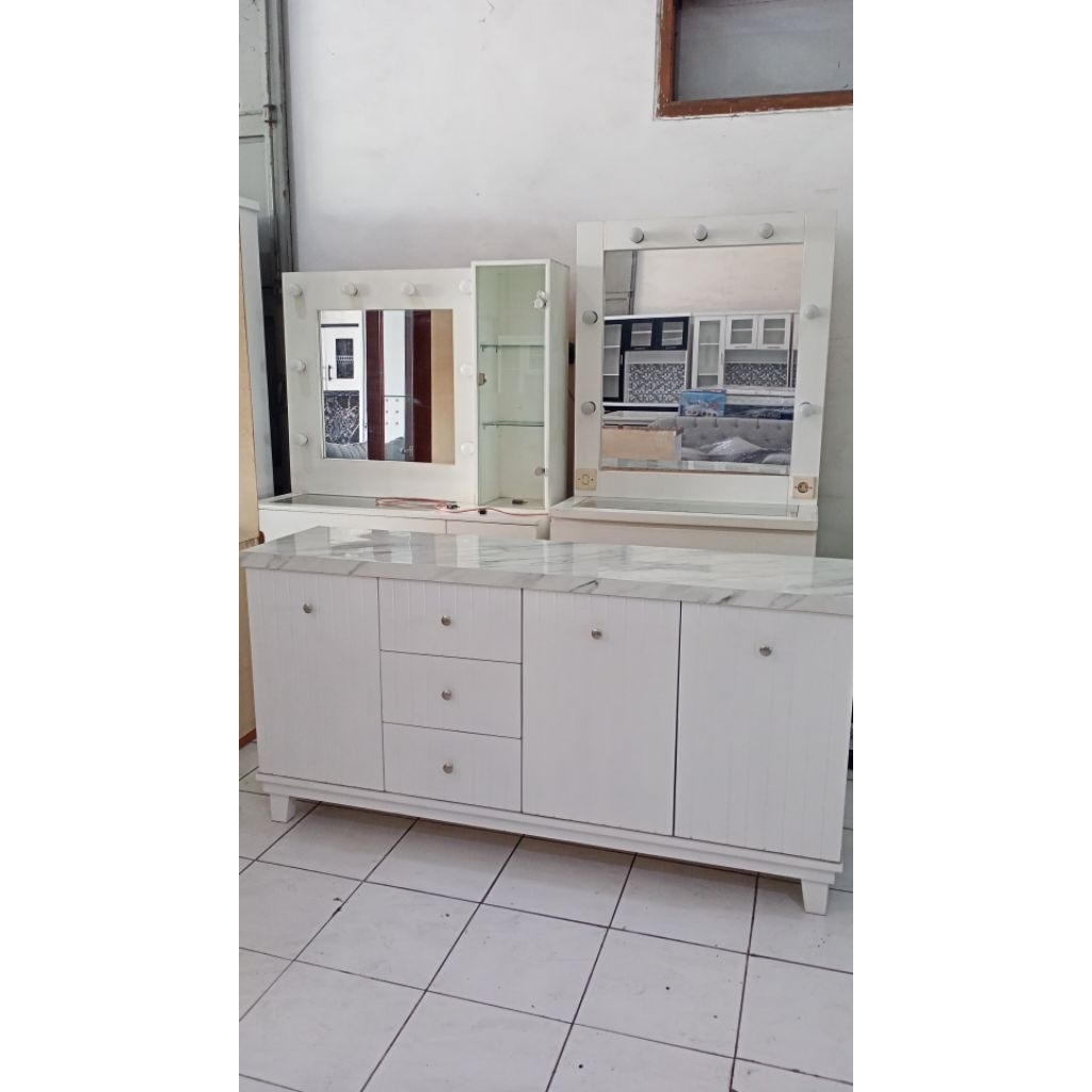 Rak Tv Hpl Marmer Classic / Ram Tv Hpl Marmer Garis / Rak Tv Hpl Kayu