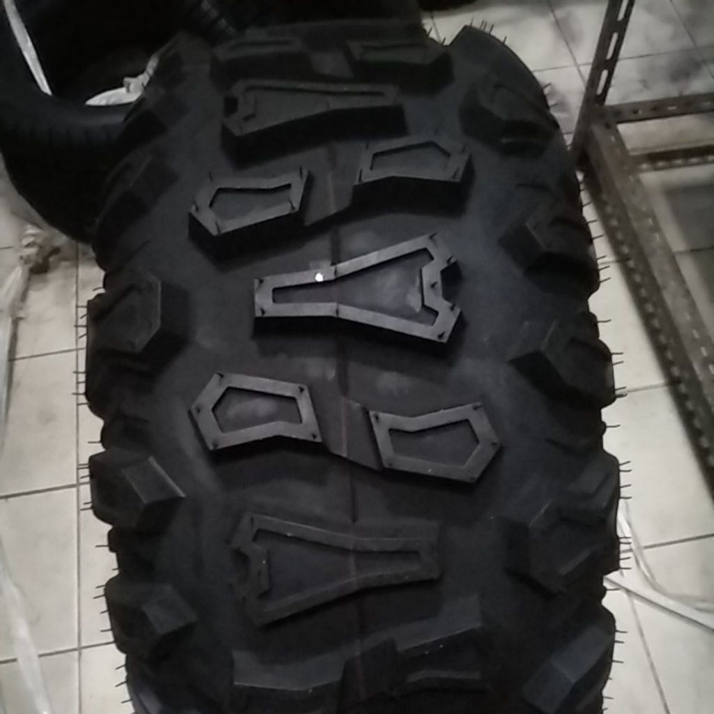 Ban LUAR ATV ,JOHN DEERE ,WINTOR tipe OFF ROAD RING -10 UKURAN 24x10-10 TUBELES (6PR) MERK FORERUNNE