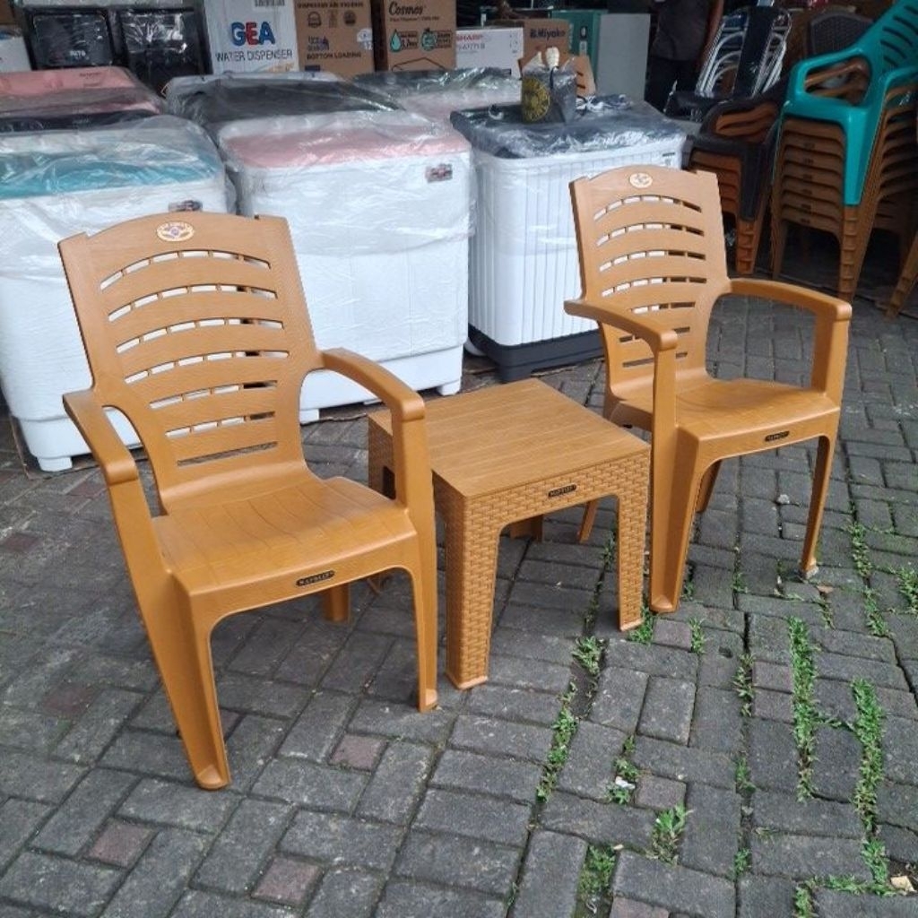[KARGO] KURSI TERAS NAPOLLY 633. 2 KURSI 633 dan 1 MEJA MAPAN / KURSI TERAS / KURSI PLASTIK