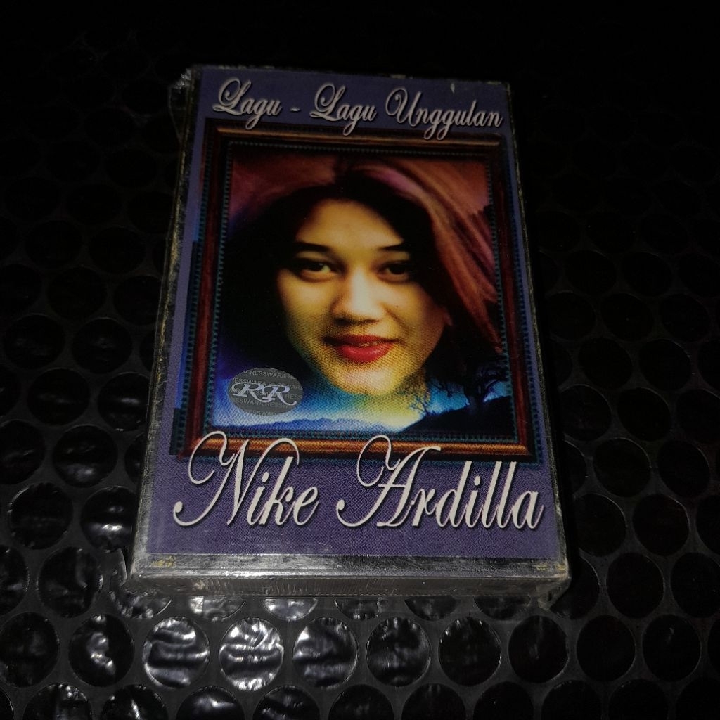 kaset pita nike ardilla lagu lagu unggulan