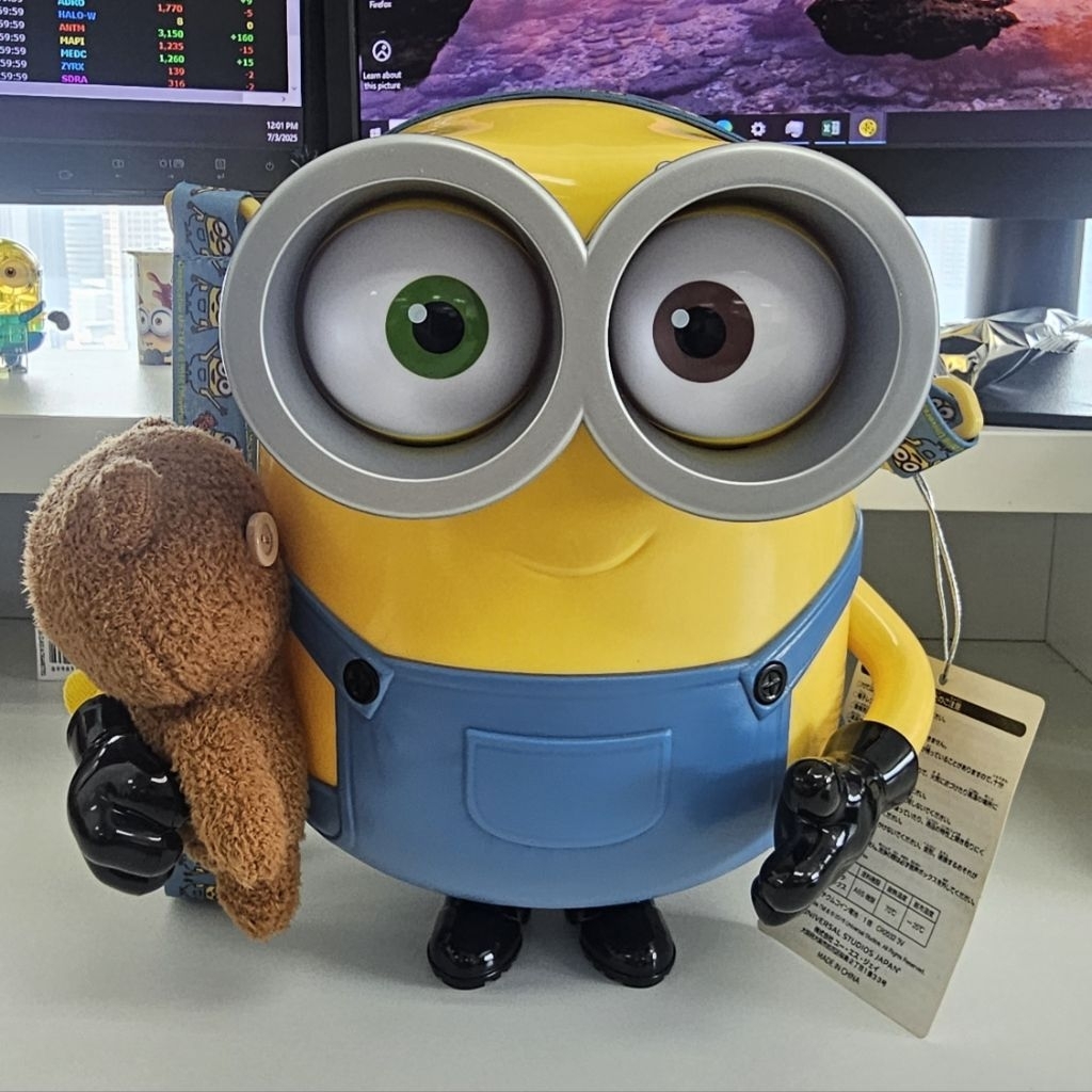 Minion Bucket popcorn BoB Elektrik USJ