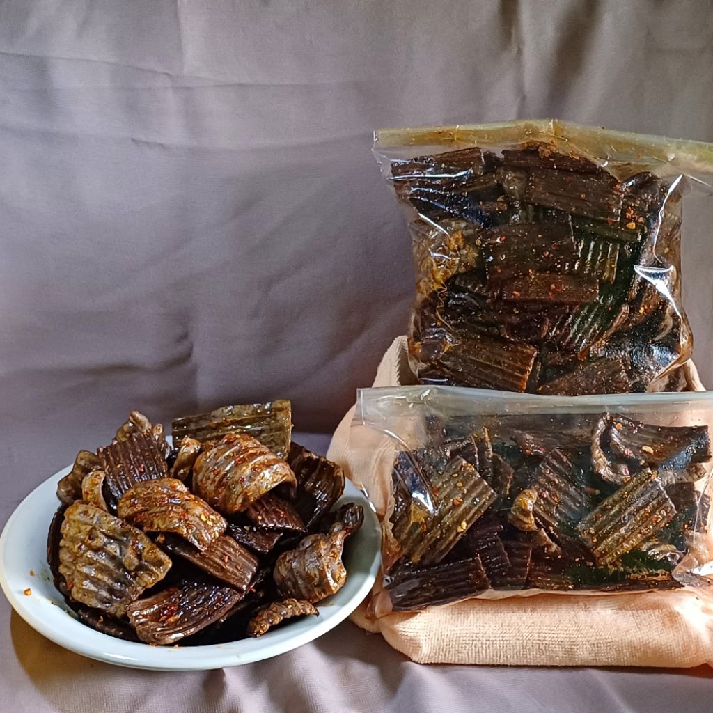 

Kerupuk Jengkol Pedas Daun Jeruk/ kerupuk bantet/ ukuran 100 gr, 250 gr, dan 500 gr