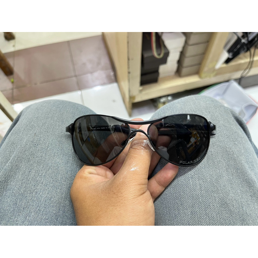 KACAMATA OAKLEY WARDEN HITAM FULL LENSA HITAM second ori