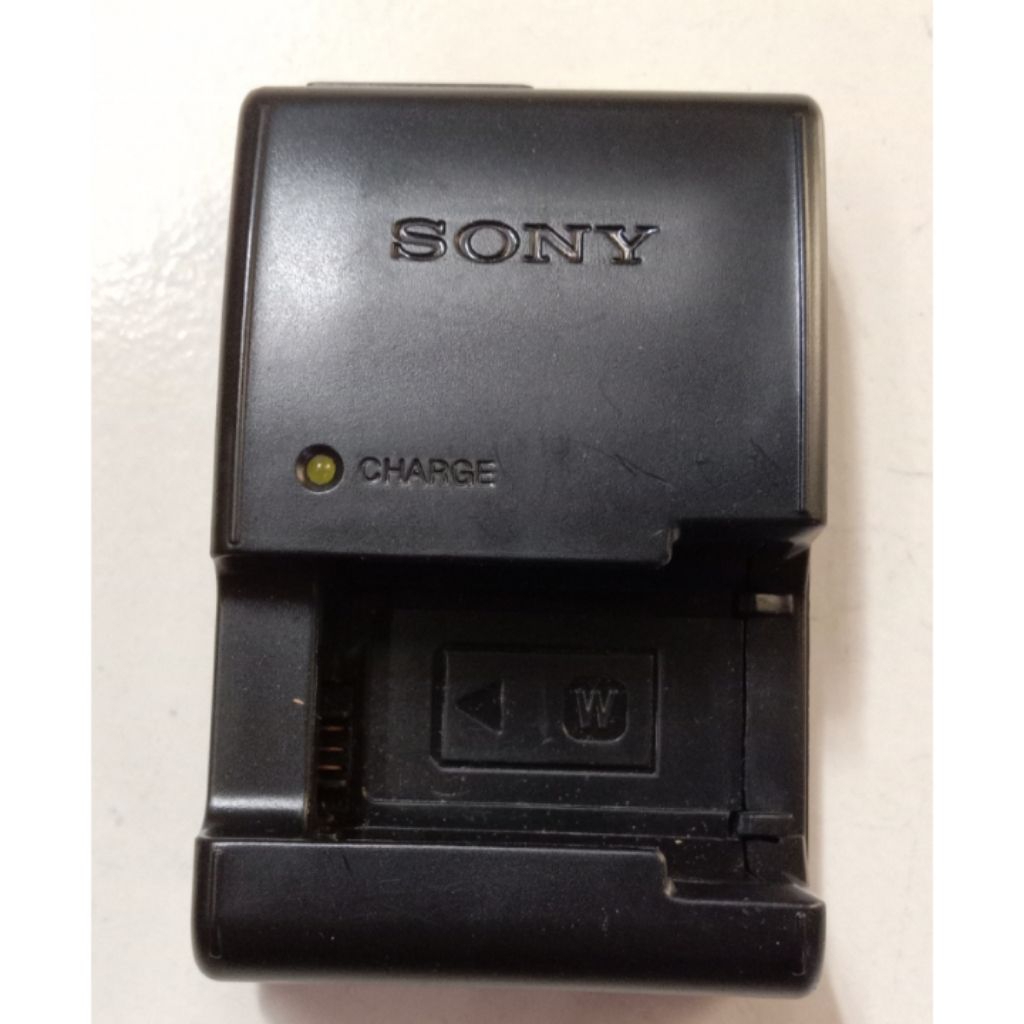 Battery Charger Sony BC-VW1
