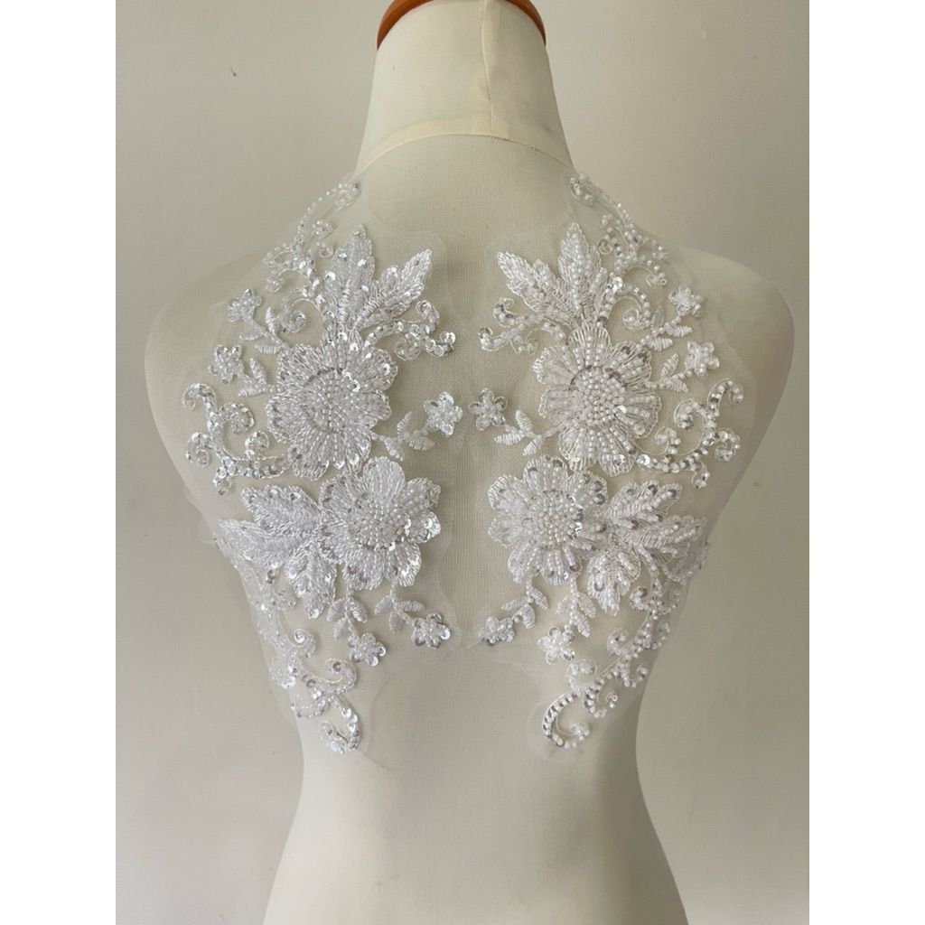 Lace Full Payet Hand Made / Lace kebaya / Lace putih wedding gown / Lace mewah murah