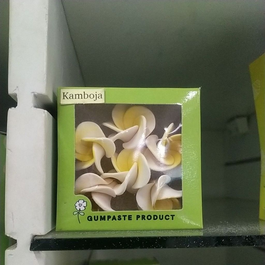 

Hiasan Kue Gumpaste Bunga Kamboja (5184)