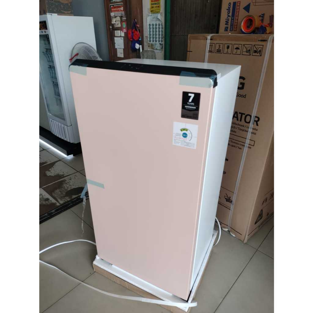 Kulkas 1 Pintu Aqua Aqr D185 Mpe / Mme 145 Liter Big Freezer 50 Watt