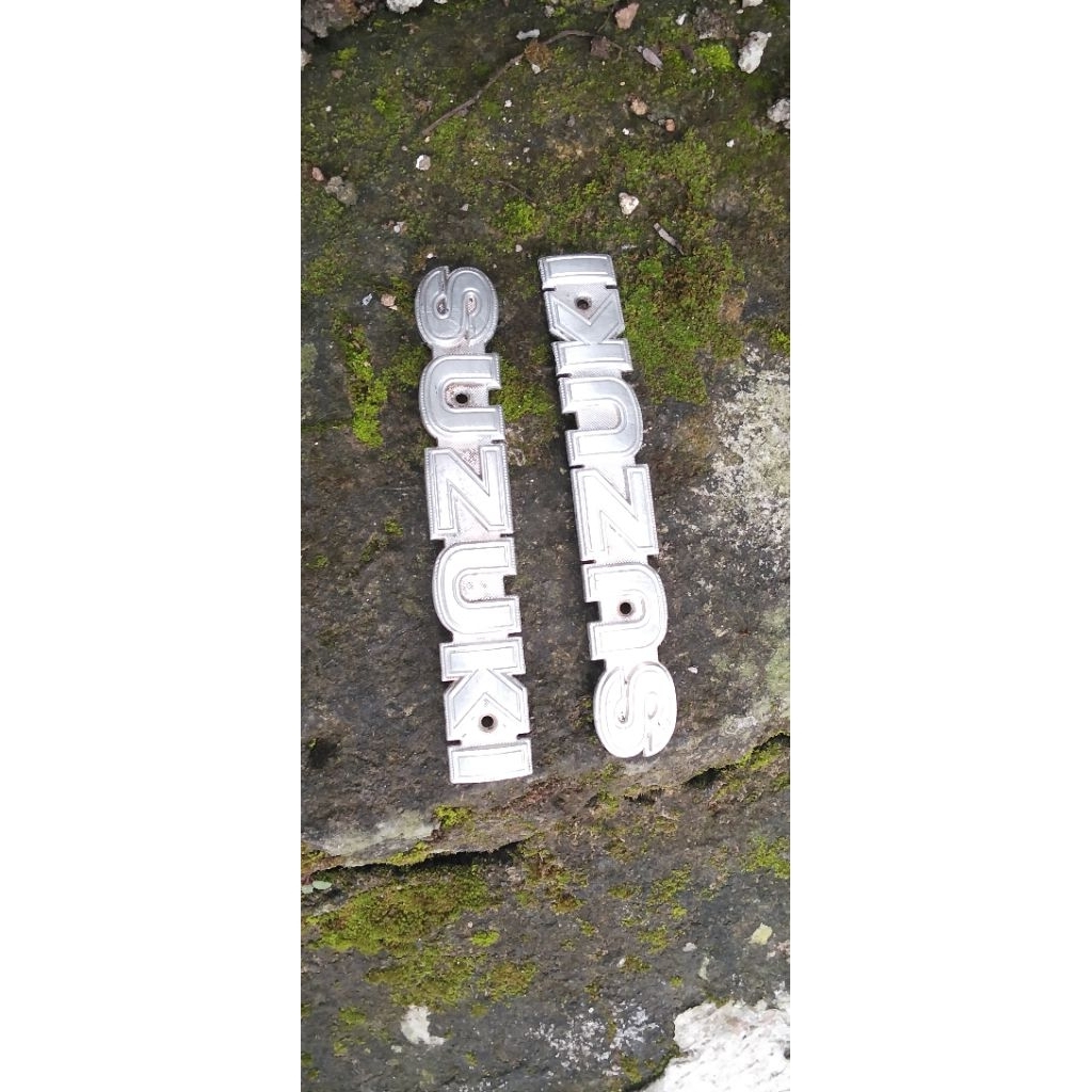 emblem tangki Suzuki A100 x super