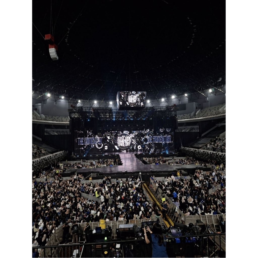 

BOOKED CHAIN OF GOLD