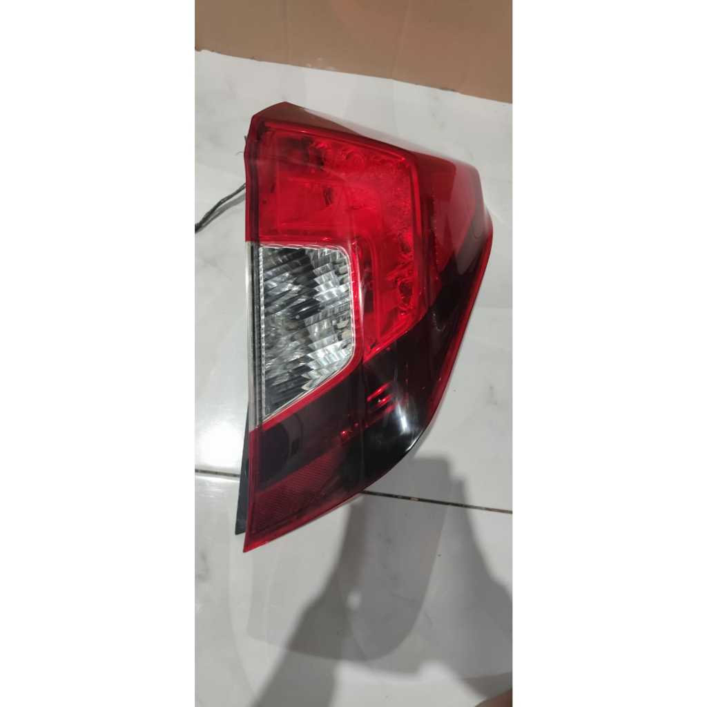 Stoplamp lampu belakang honda jazz GK 5 Original (Kanan)