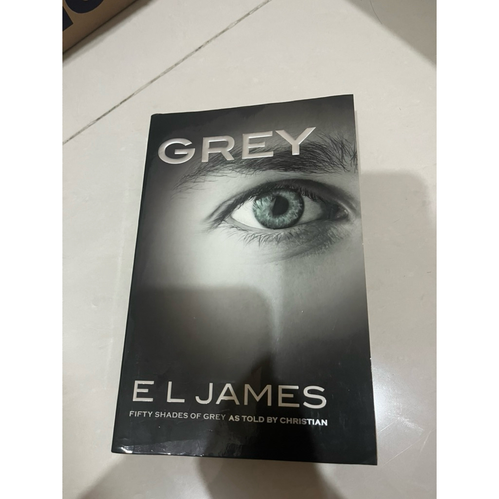preloved fifty shades book/ buku fifty shades /novel fifty shades