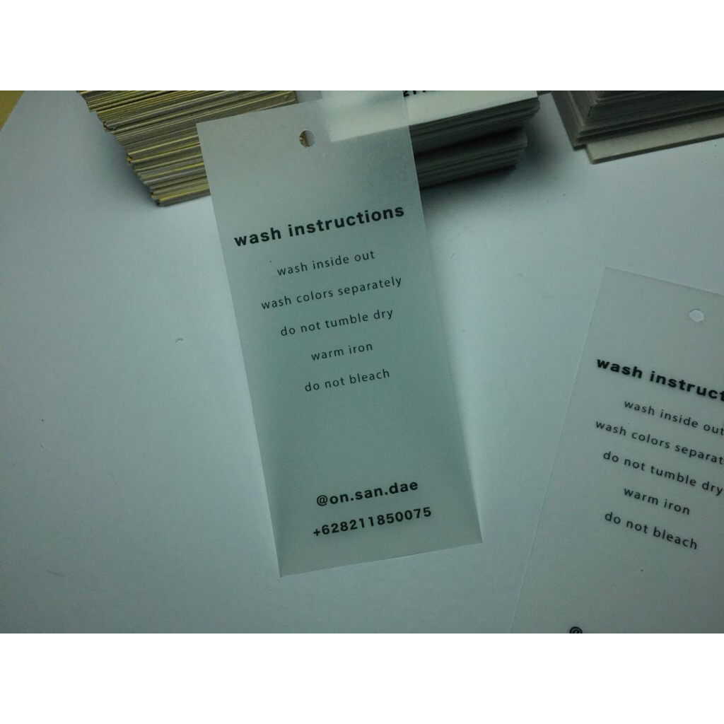 

hangtag transparan full colour custom