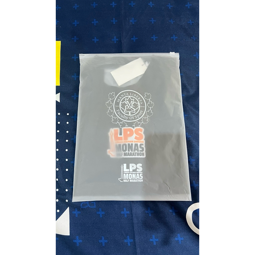 Finisher Jaket LPS Monas Half Marathon 2025