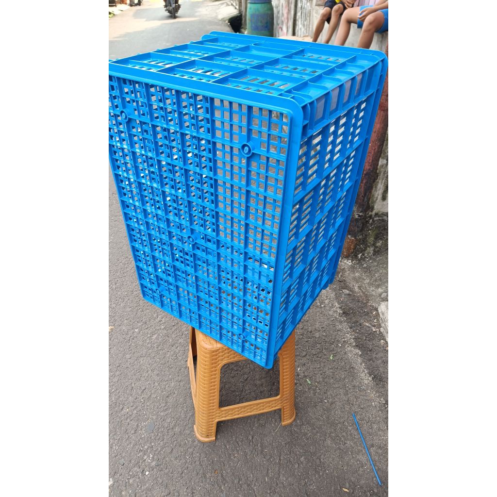 Keranjang krat industri besar