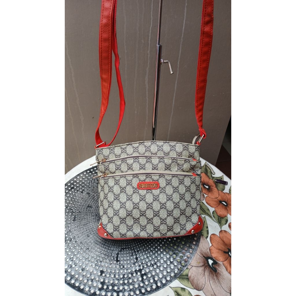 Tas selempang ssamzie merah