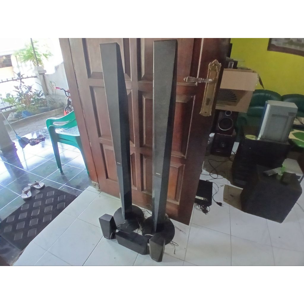 5 unit speaker Home Theater SONY DAV-DZ650