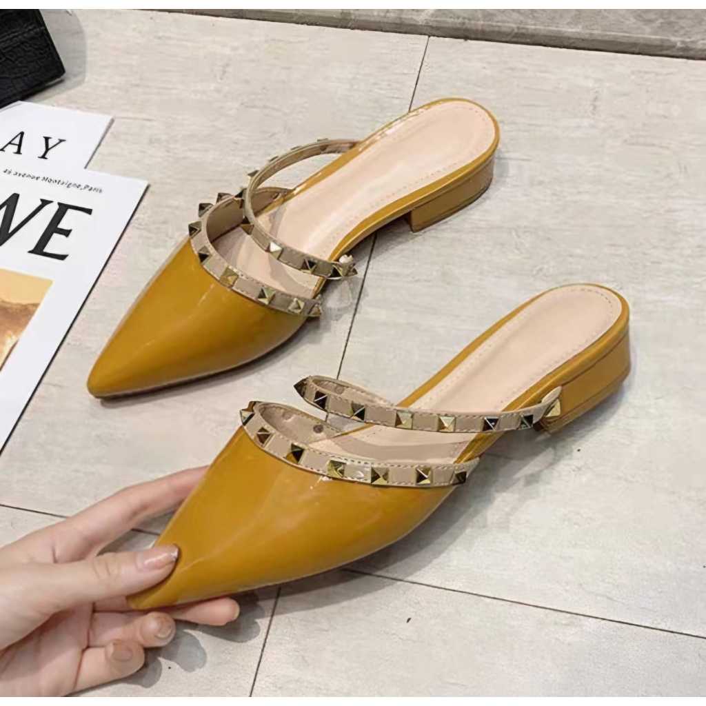 Gevani Sandal Wanita Heels Studded Ujung Lancip Tinggi 3 cm (CK560)