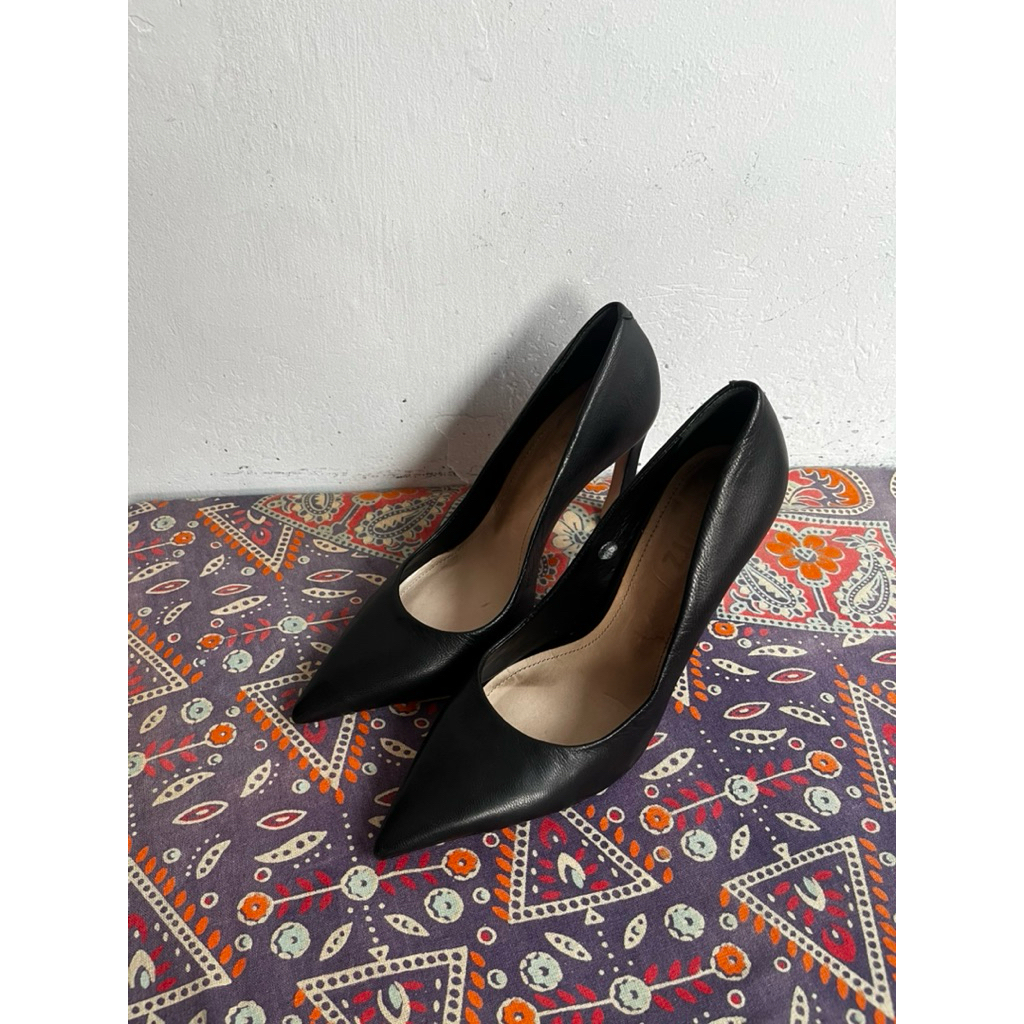 SCHUTZ - BLACK STILLETTO HEELS