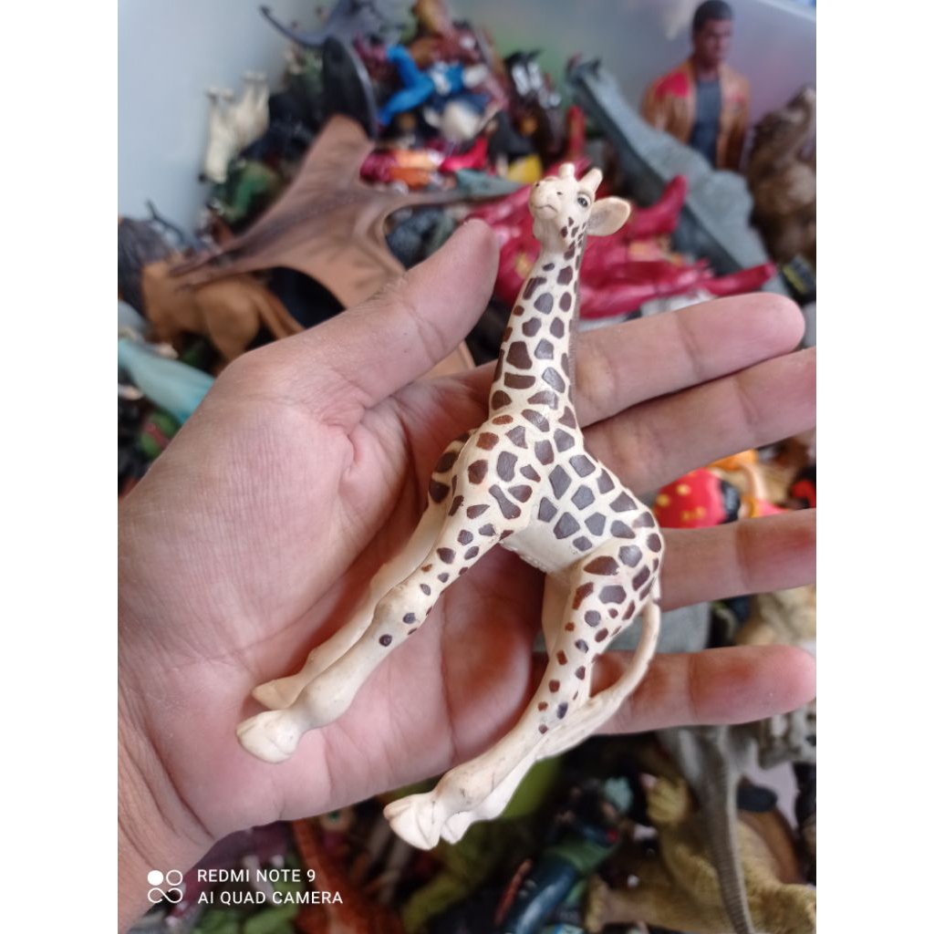 Figure Hewan Jerapah Original Brand PAPO (Preloved)
