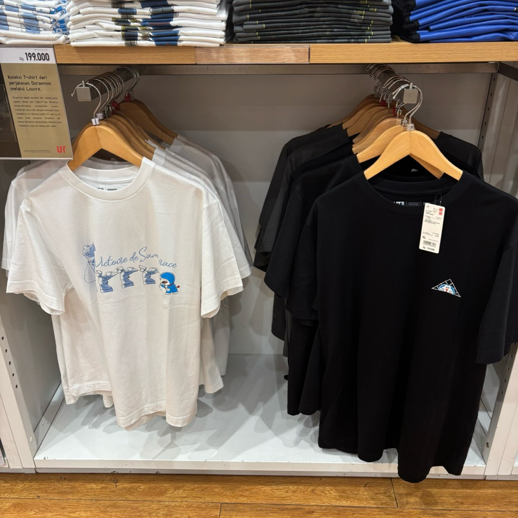 kaos UT Doraemon lengan pendek uniqlo new arrival