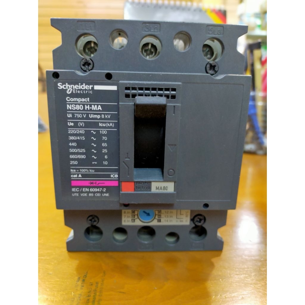 SCHNEIDER NS80H-MA MCCB 80A