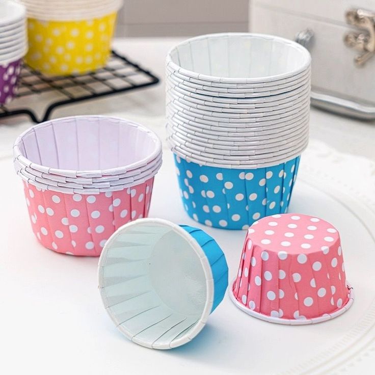 Kertas Alas Cup Cake Muffin Bolu Roti Kue Laminasi 100pcs Cup Case Polkadot Laminasi