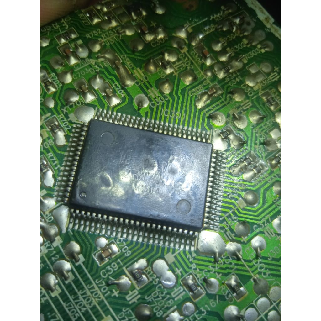 ic program HBT-04-003G TV tabung polytron slim 29" bekas