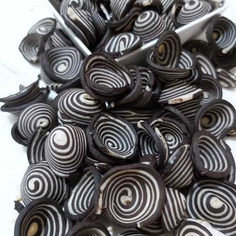 

kue kuping gajah isi 1kg/otokowok rasa coklat