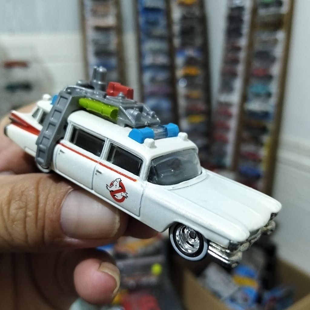 Ghostbusters Ecto-1 Premium