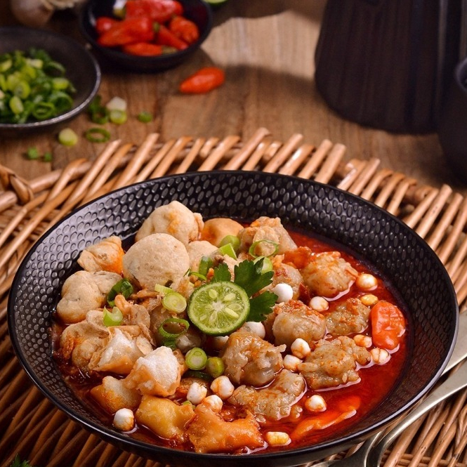 

BASO TULANG RANGU ISI 10 BIJI + BUMBU PAKET 3 BKS BOCI LADA HASEUM BOCI