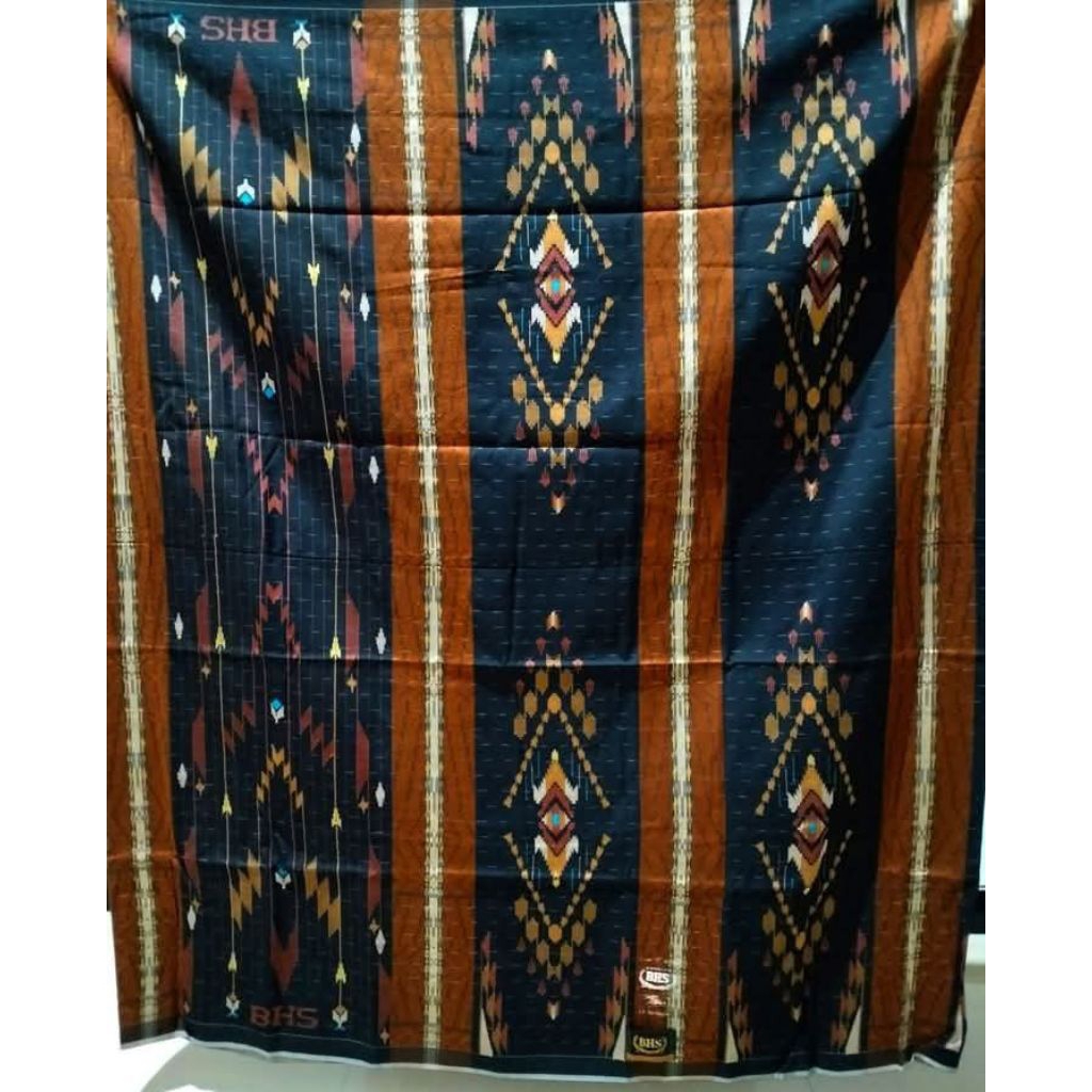 SARUNG BHS SGE GOLD SUTERA SPUNSILK 210 HITAM LIMITED EDITION