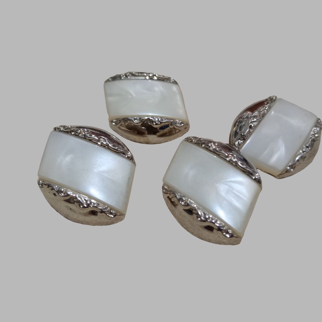 kancing baju wanita/kancing manset/kancing gaun/kancing jamur lusinan