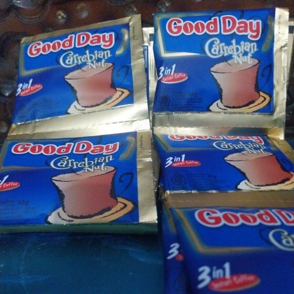 

good day rasa carrebian nut, good day, good day biru tua,kopi good day biru tua