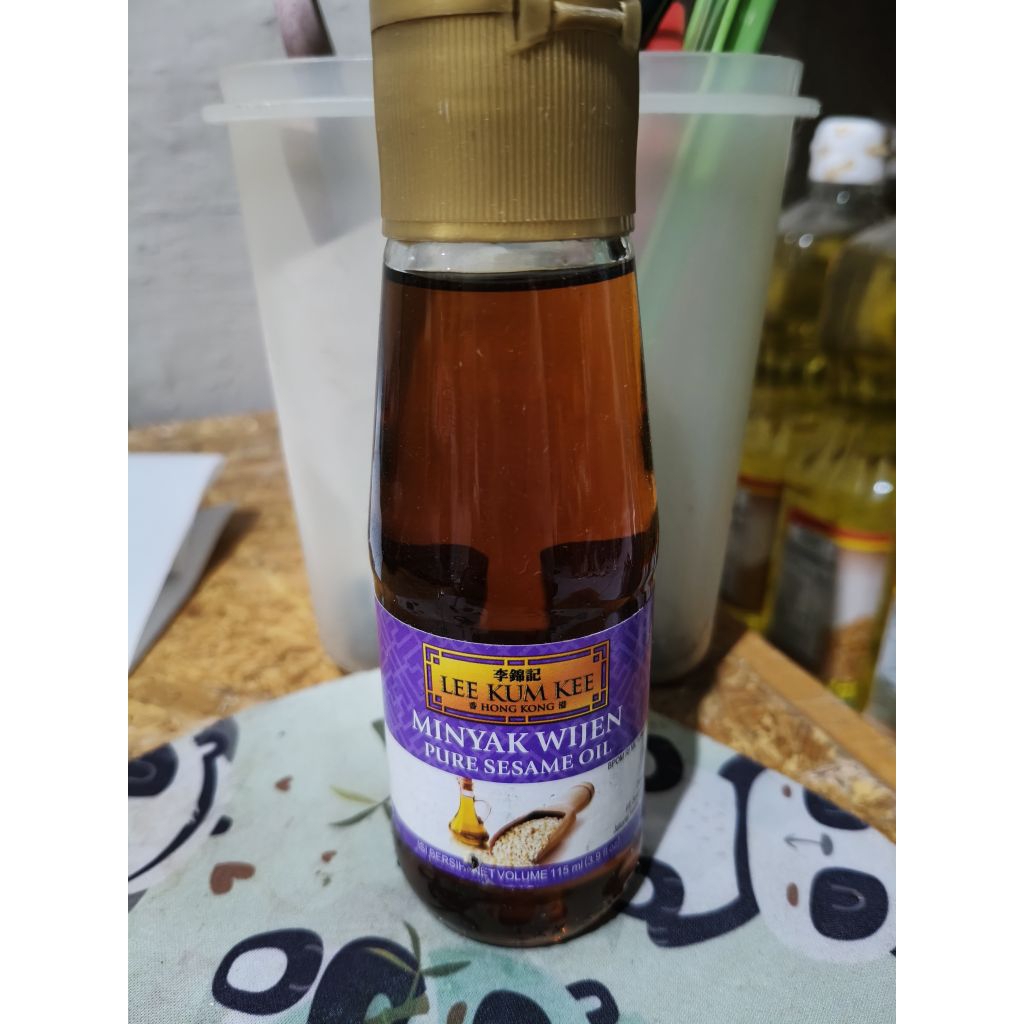 

Lee kum Kee MINYAK WIJEN 115ML
