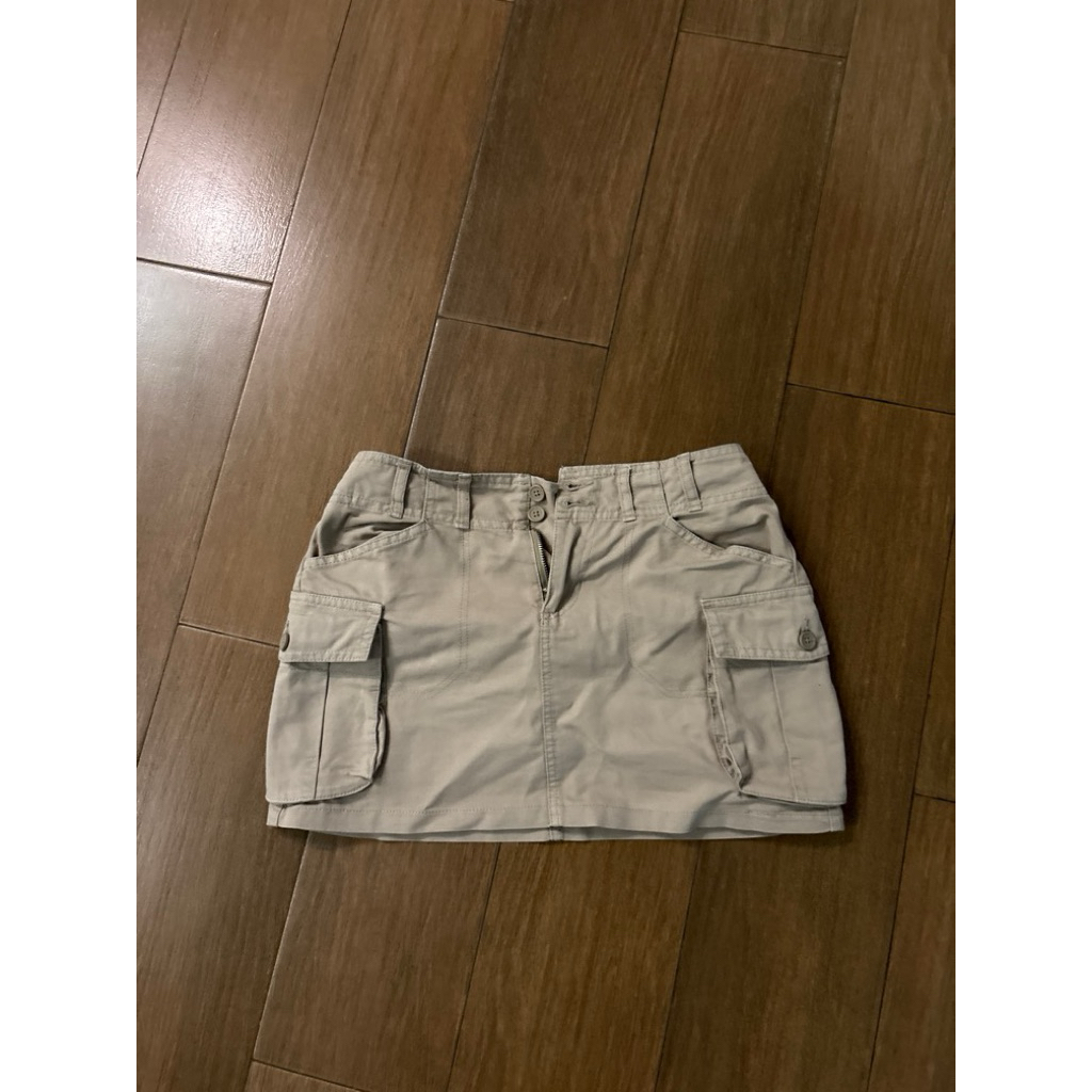 brandy melville cargo skirt