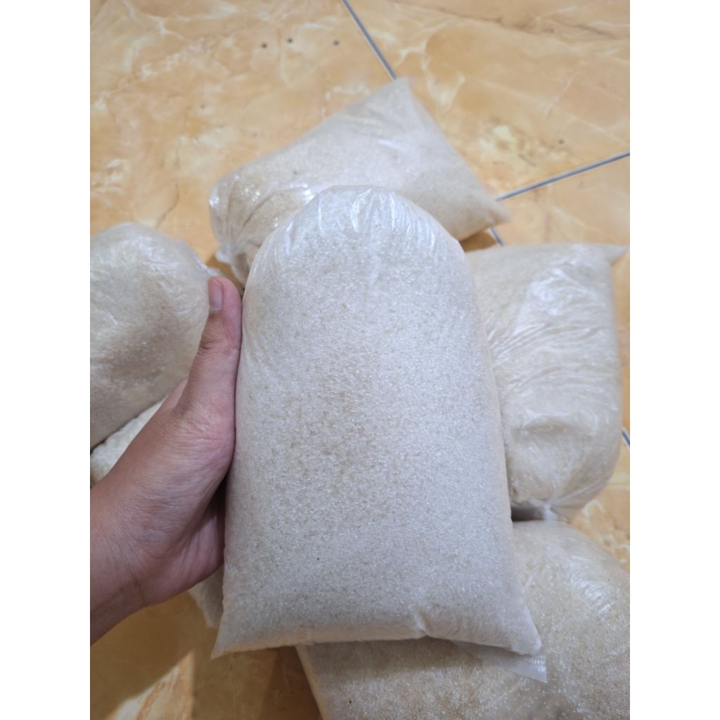 

Gula pasir 1 kg