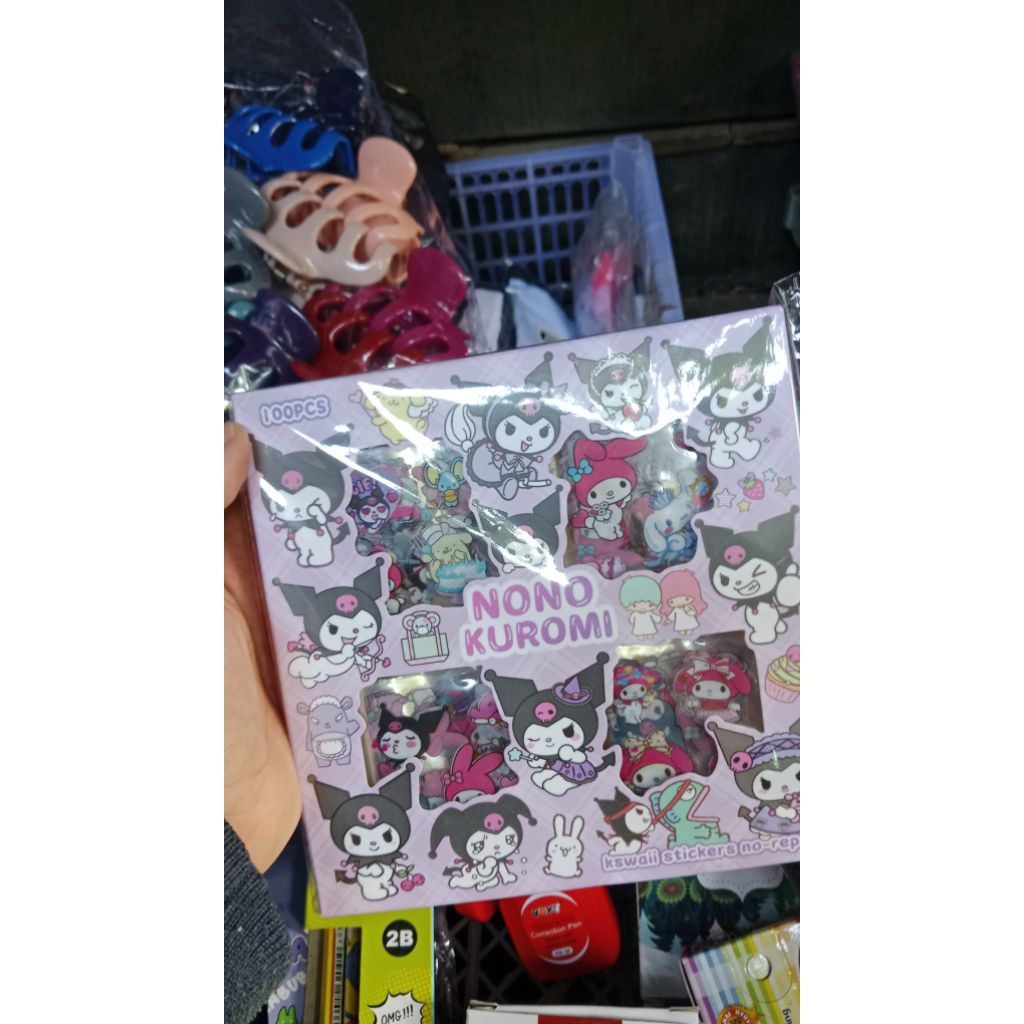 

Stiker SANRIO series 2D isi 100 / Stiker Lucu Nono Kuromi / Stiker Kartun Waterproof (1box)