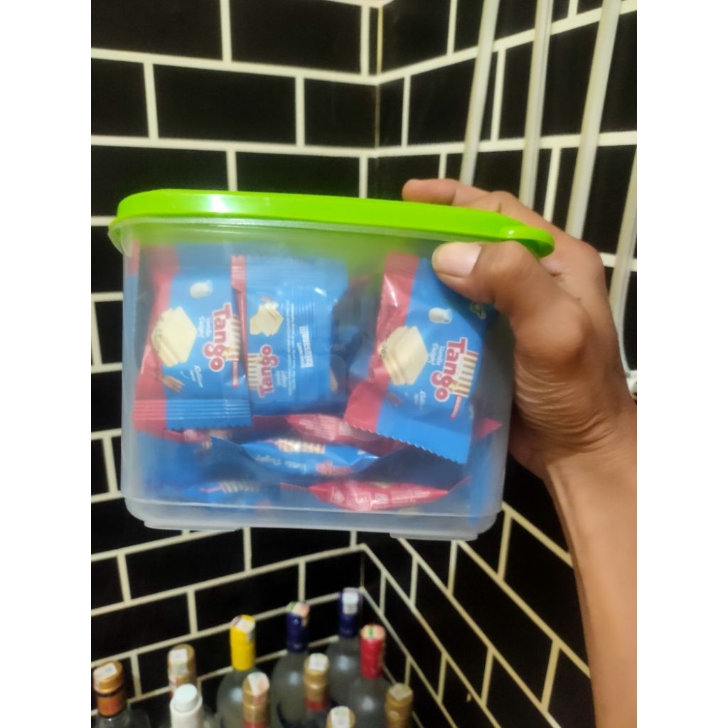 

Promo Box Tango rasa vanila isi 40pcs cocok buat nyemil murah