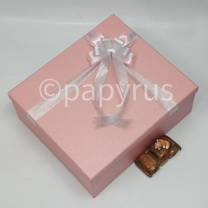 

PAPYRUS 35x40 Tinggi 15cm Kotak Kado Gift Box V2