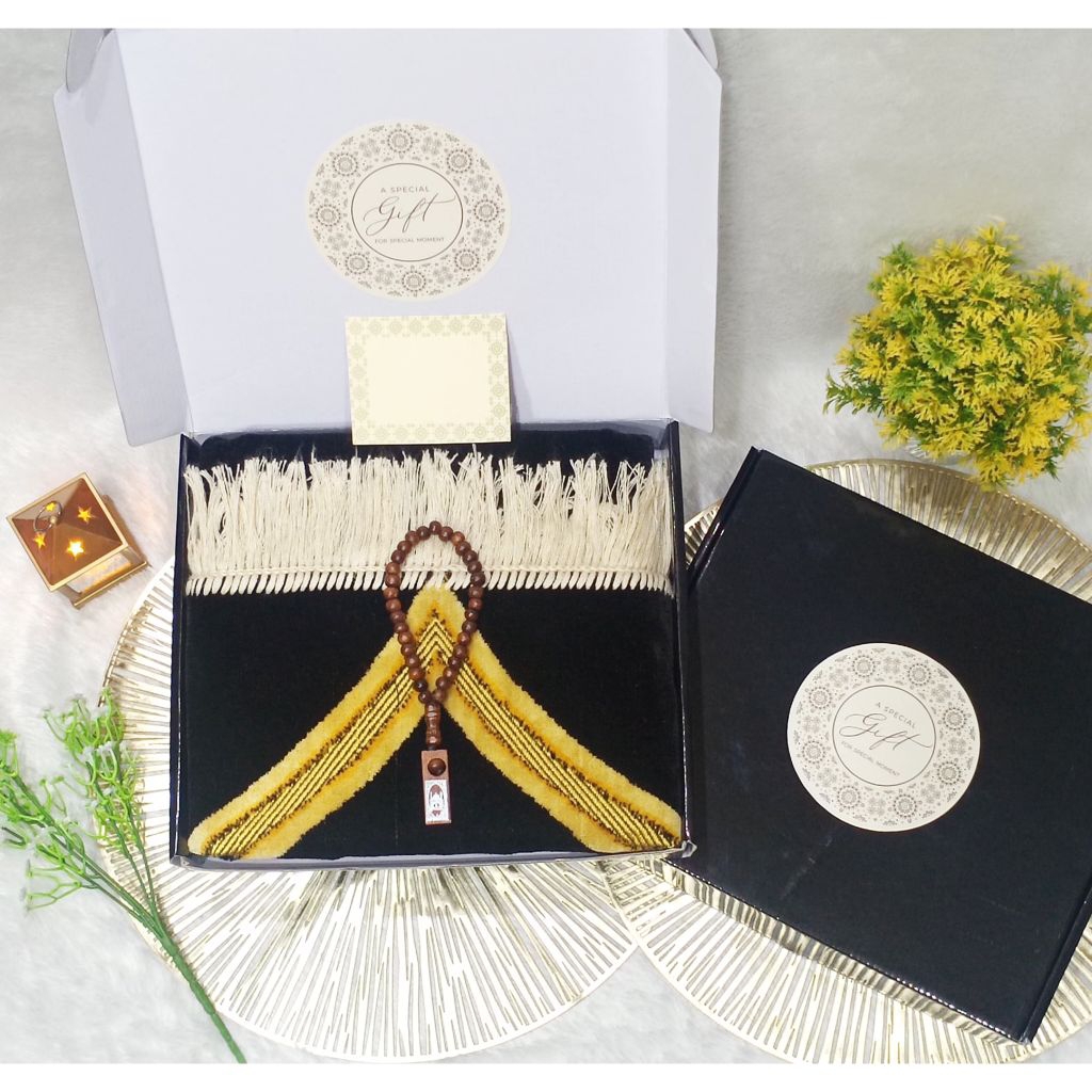 Hampers Hadiah Giftbox Kado Sejadah/Sajadah Besar Turkey Beludru Dasar Hitam Free Tasbih dan Box Can