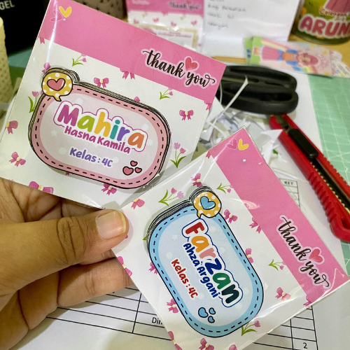

Label Nama Anak Perempuan Custom Lucu – Stiker Nama Anak Perempuan Sekolah | Souvenir TK SD Kado Perpisahan Murah