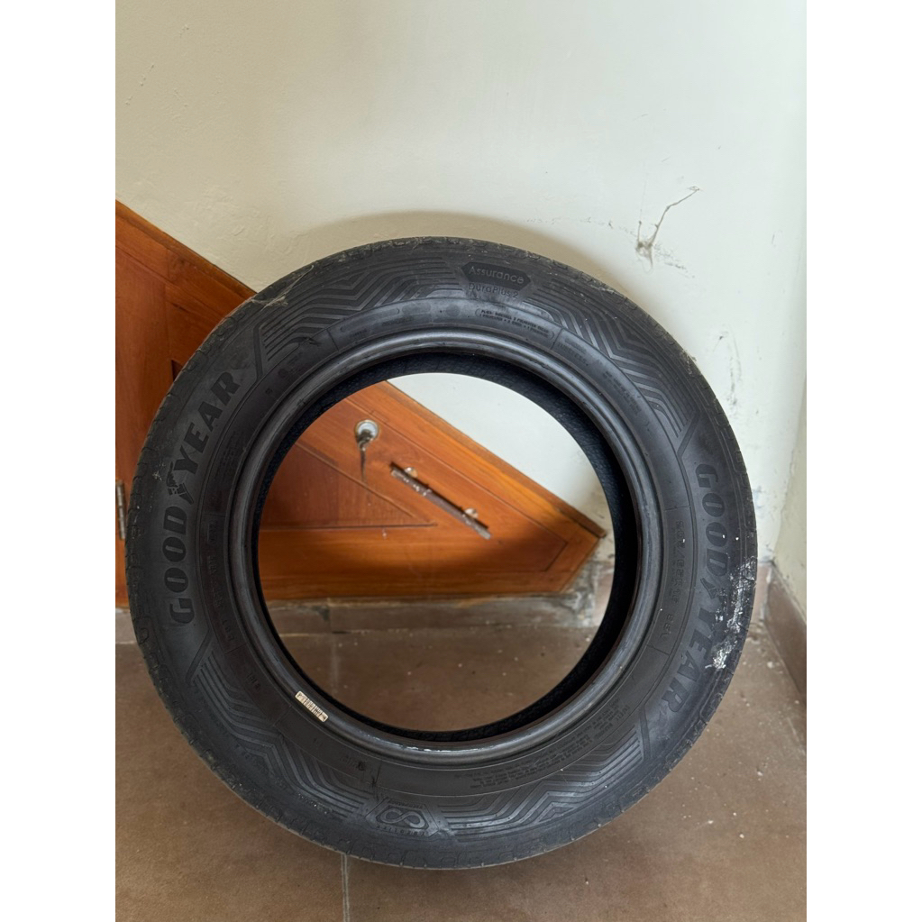 PRELOVED - Ban Bekas GoodYear R16