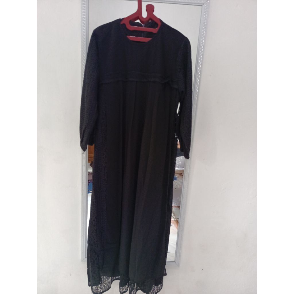 gamis brokat hitam
