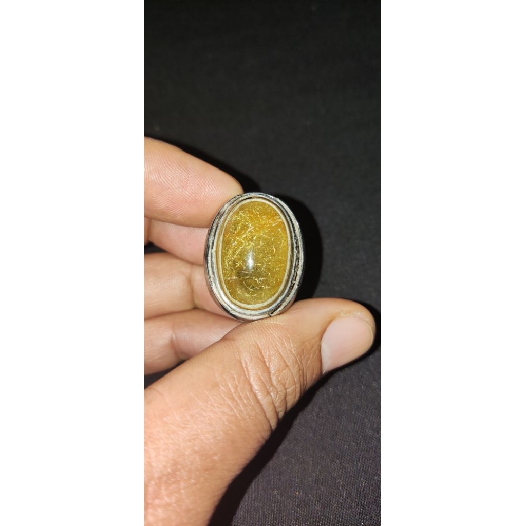 BATU SERAT CENDANA EMAS