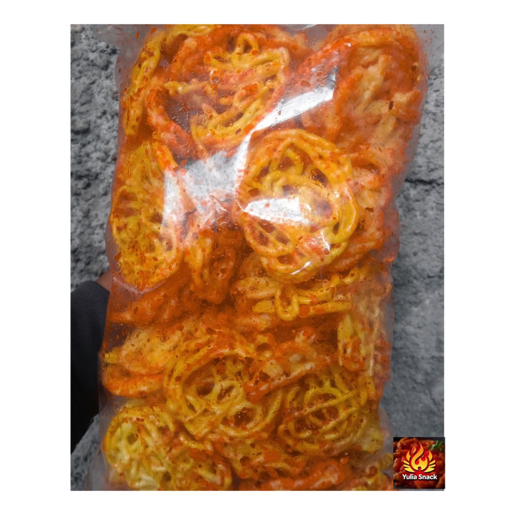 

SEBLAK KRUPUK MIE KUNING PEDAS DAUN JERUK KEMASAN 250GR