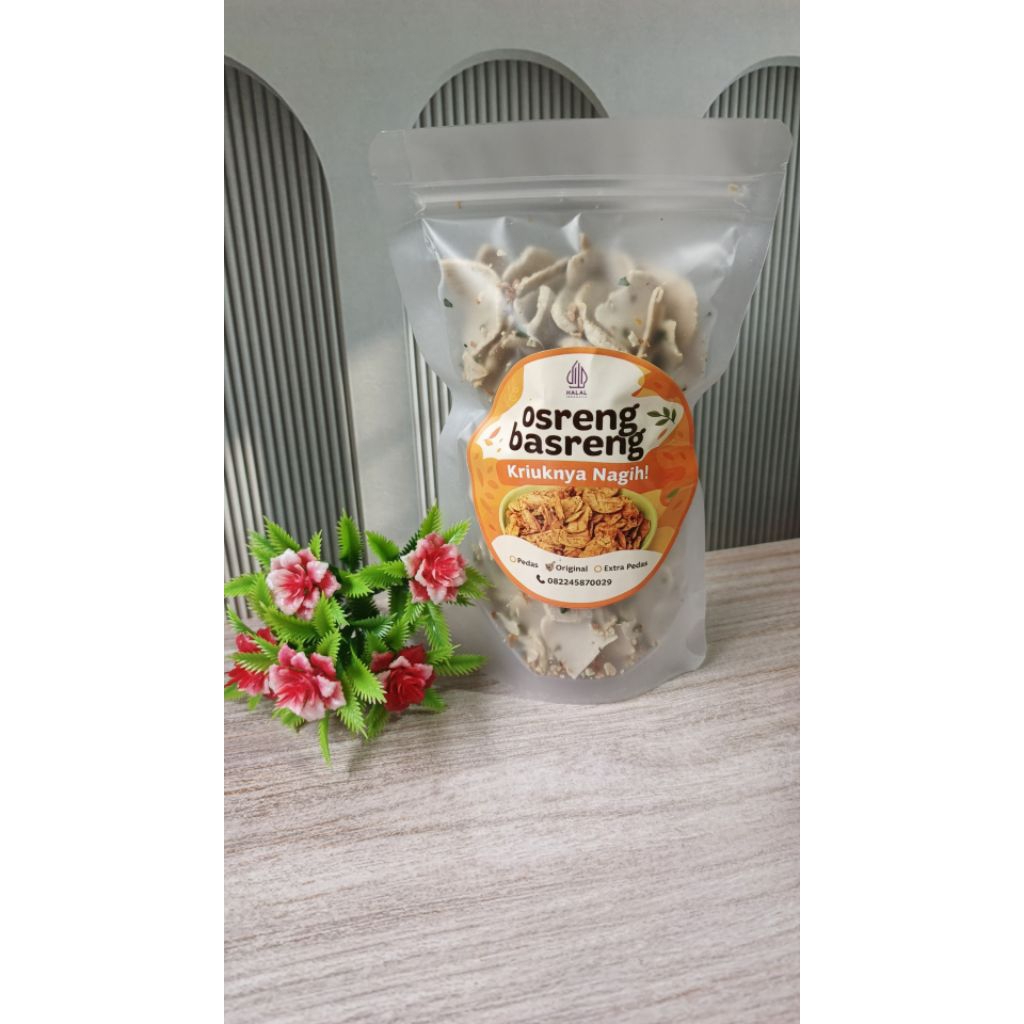 

Bakso Goreng Keripik Basreng pipih Snack Viral Original Daun Jeruk Bumbu Melimpah