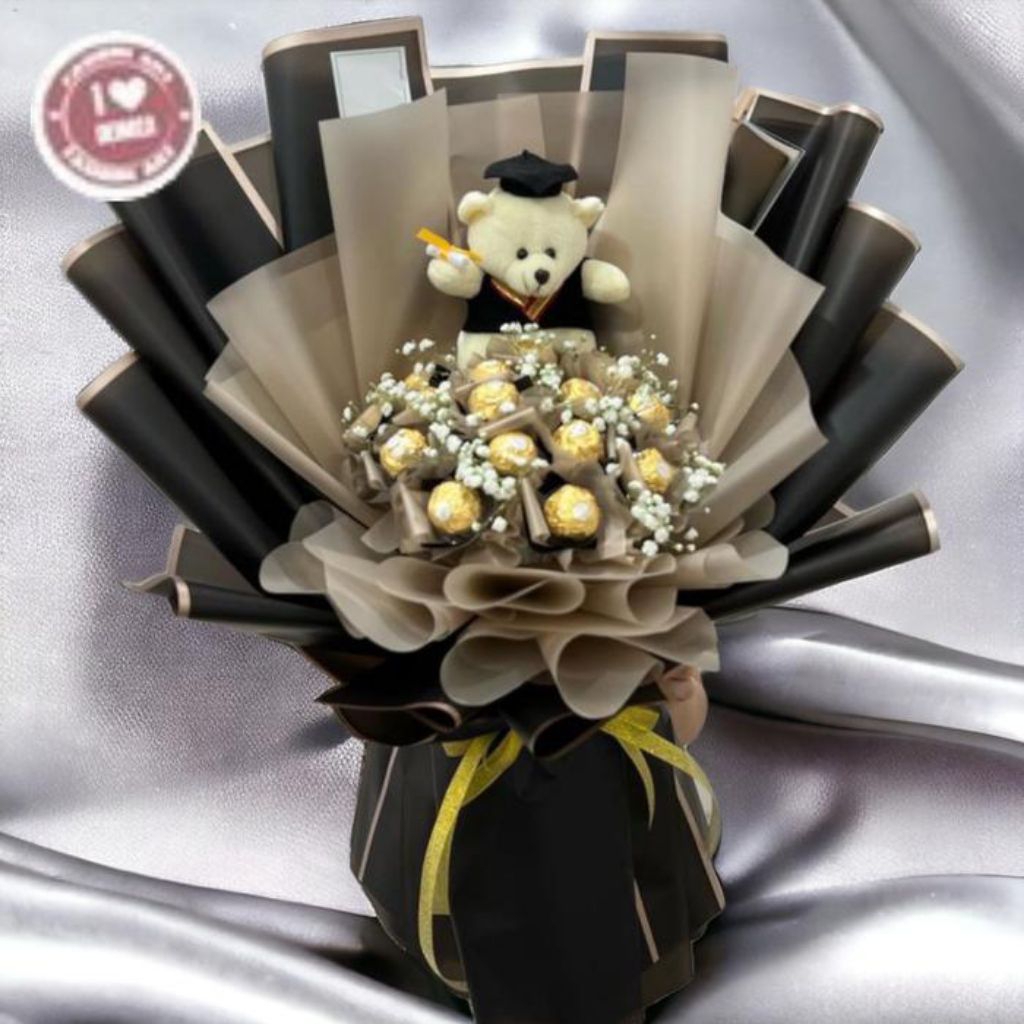 Bouquet boneka panda kecil dan lucu