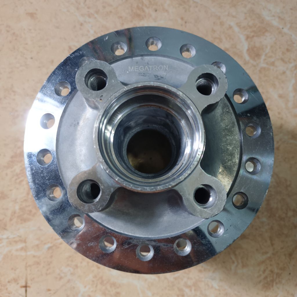 Tromol Megatron Depan Suzuki Satria Fu 150 Karbulator Karbu Satria Fu Fi 150 injeksi