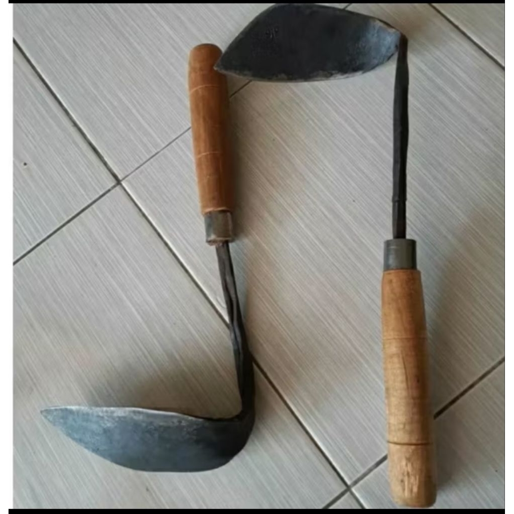 WANGKIL MIRING PEMBERSIH RUMPUT  / GATUL (cangkul kecil)