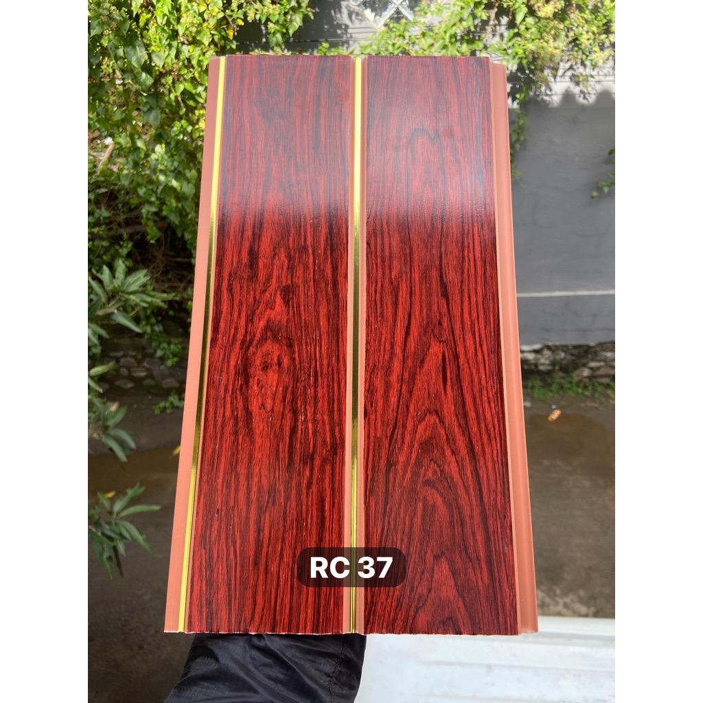 HARGA PERDUS Plafon PVC Coklat Nat Gold Serat Kayu Hitam Glossy 7mm isi 15 lembar (RC-37)
